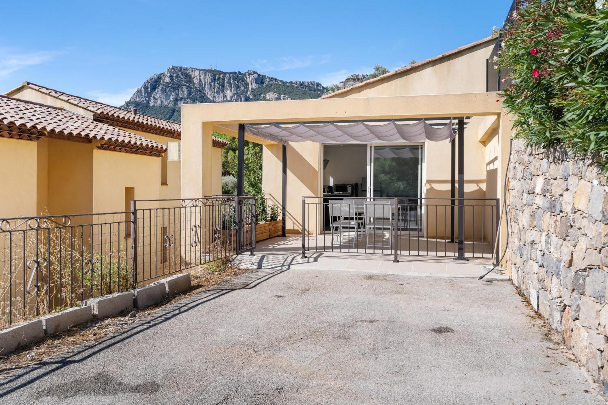 L'Oliveraie Sollies-Ville Exterior photo